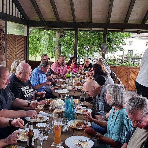 "Möppels Sommertenne" am Landgasthof Rademacher fest in unserer Hand.